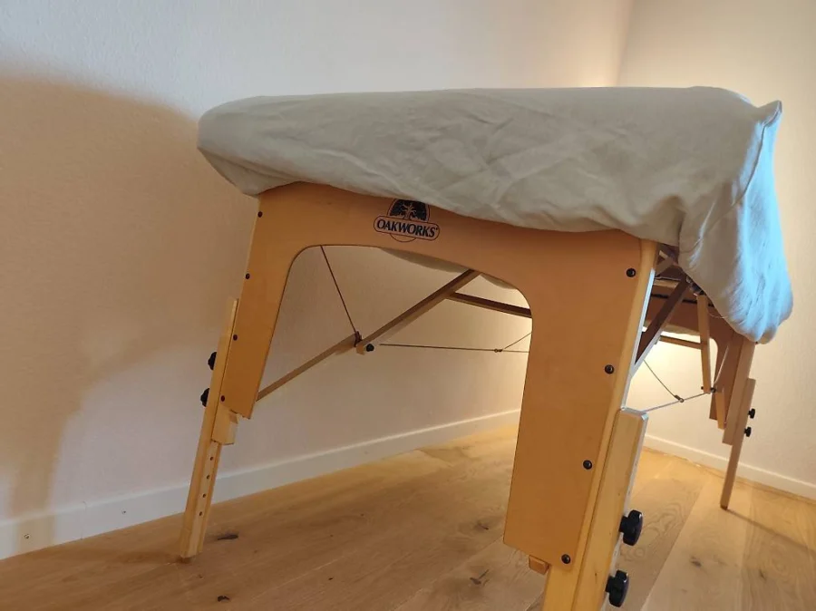 Massageliege Oakworks zu verschenken