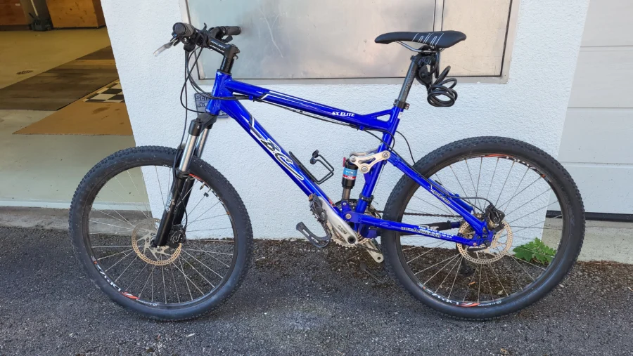Mounten Bike Marke BC zu verkaufen