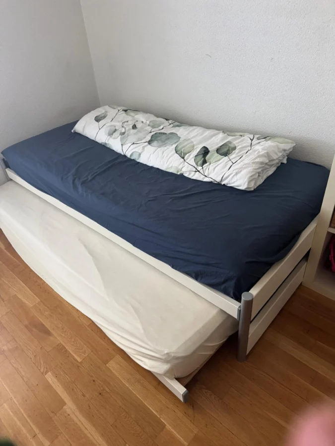 Einzelbett/Kinderbett mit Auszugsbett (2x 90x200cm)